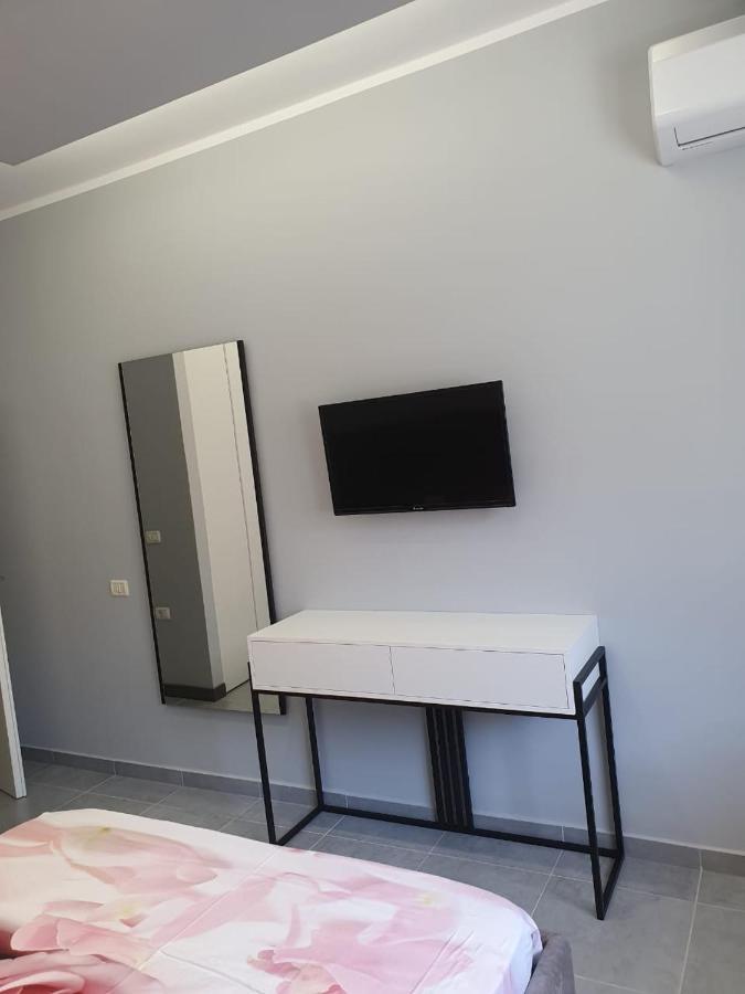 Deluxe Apartment Vlorë Eksteriør bilde